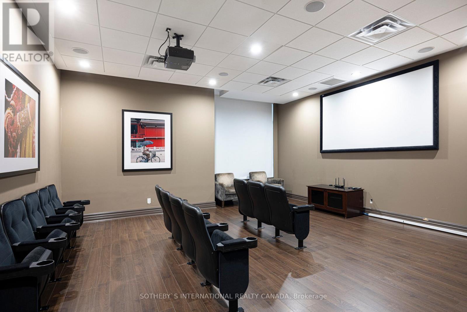 #822 -35 HOLLYWOOD AVE, #822