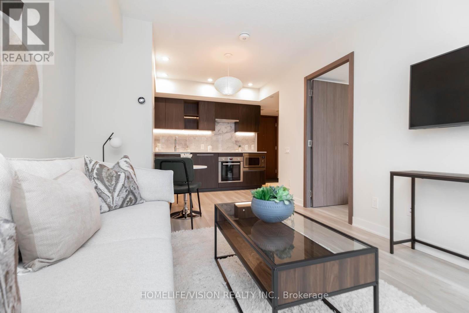 #603 -17 BATHURST ST, #603