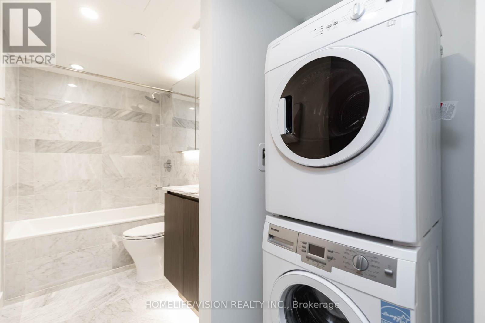#603 -17 BATHURST ST, #603