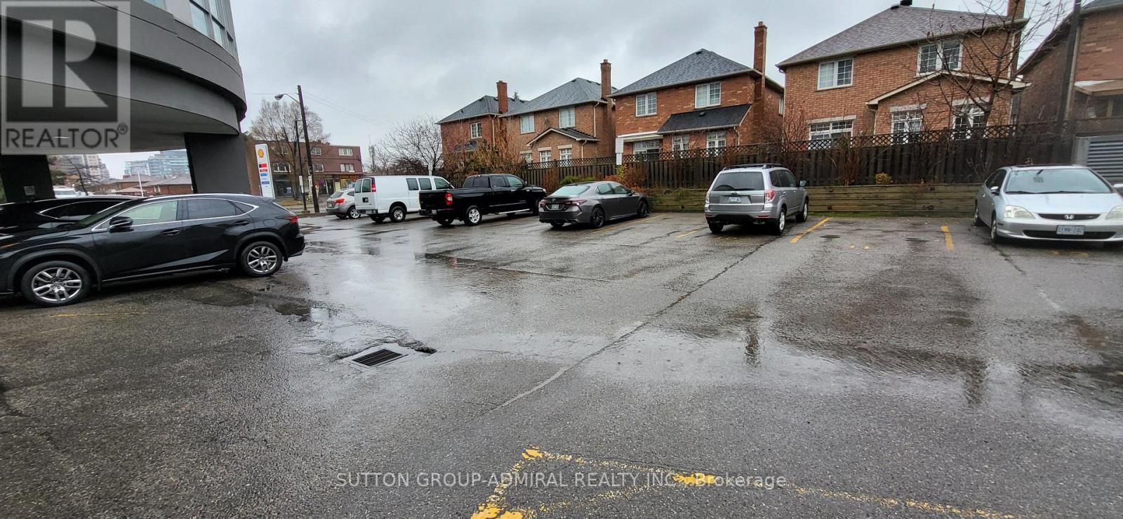 #3 -906 SHEPPARD AVE W, #3