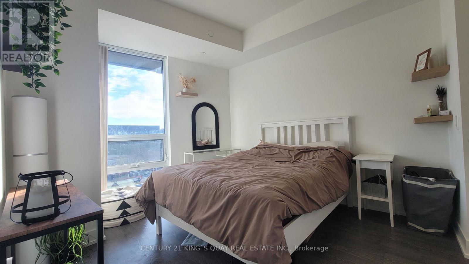 #1116 -80 VANAULEY ST, #1116
