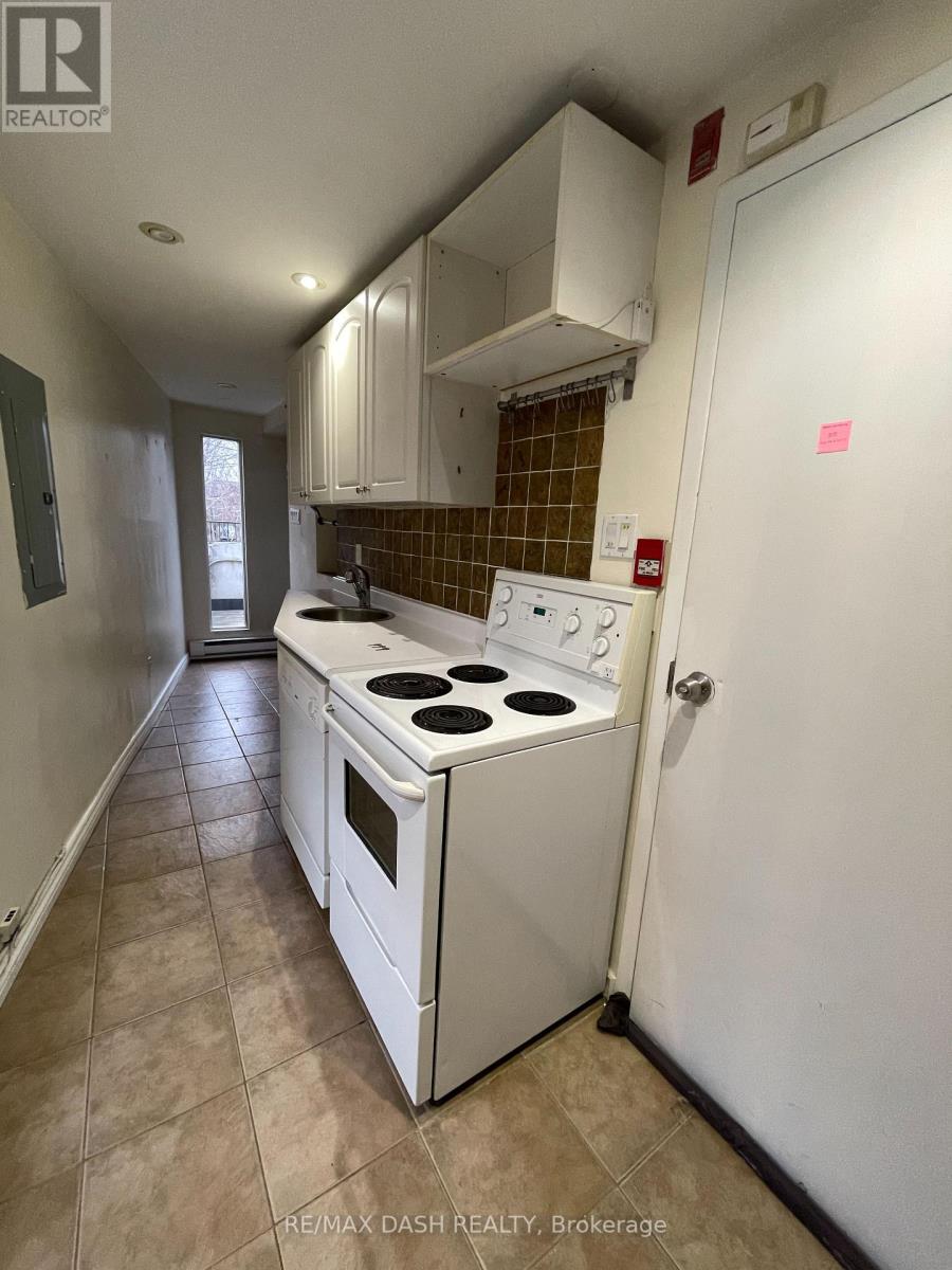 #2ND FL -120 SHERBOURNE ST, #2nd Fl