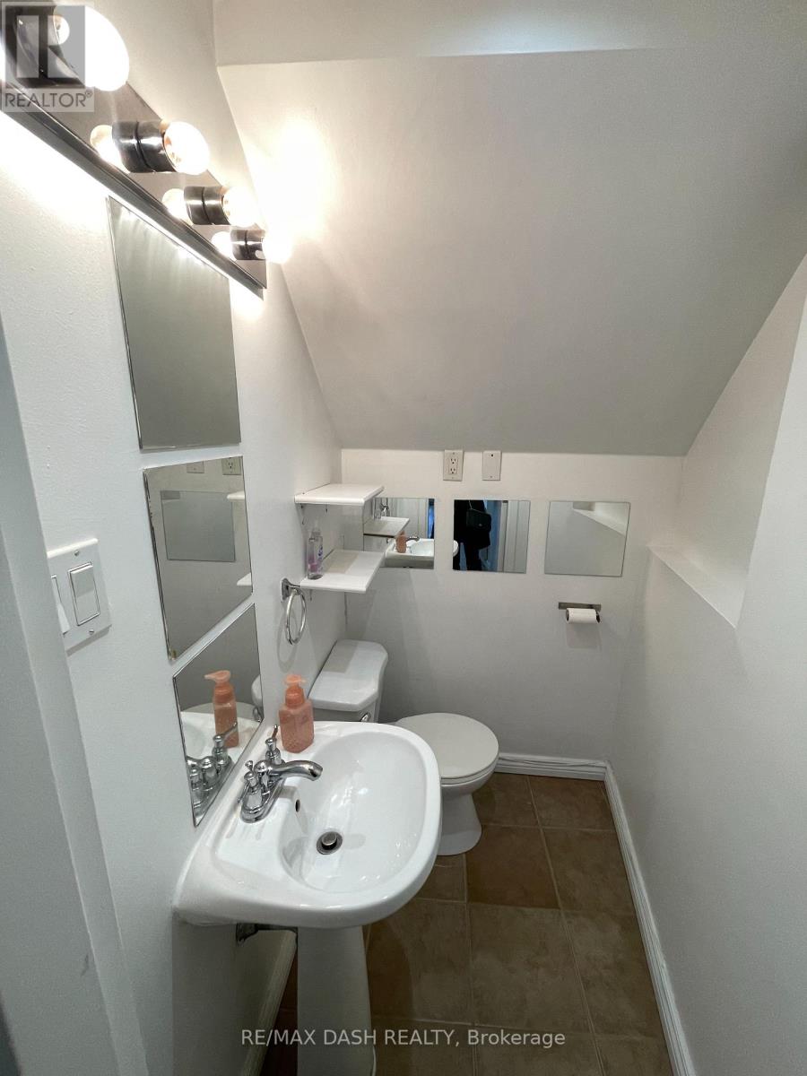 #2ND FL -120 SHERBOURNE ST, #2nd Fl