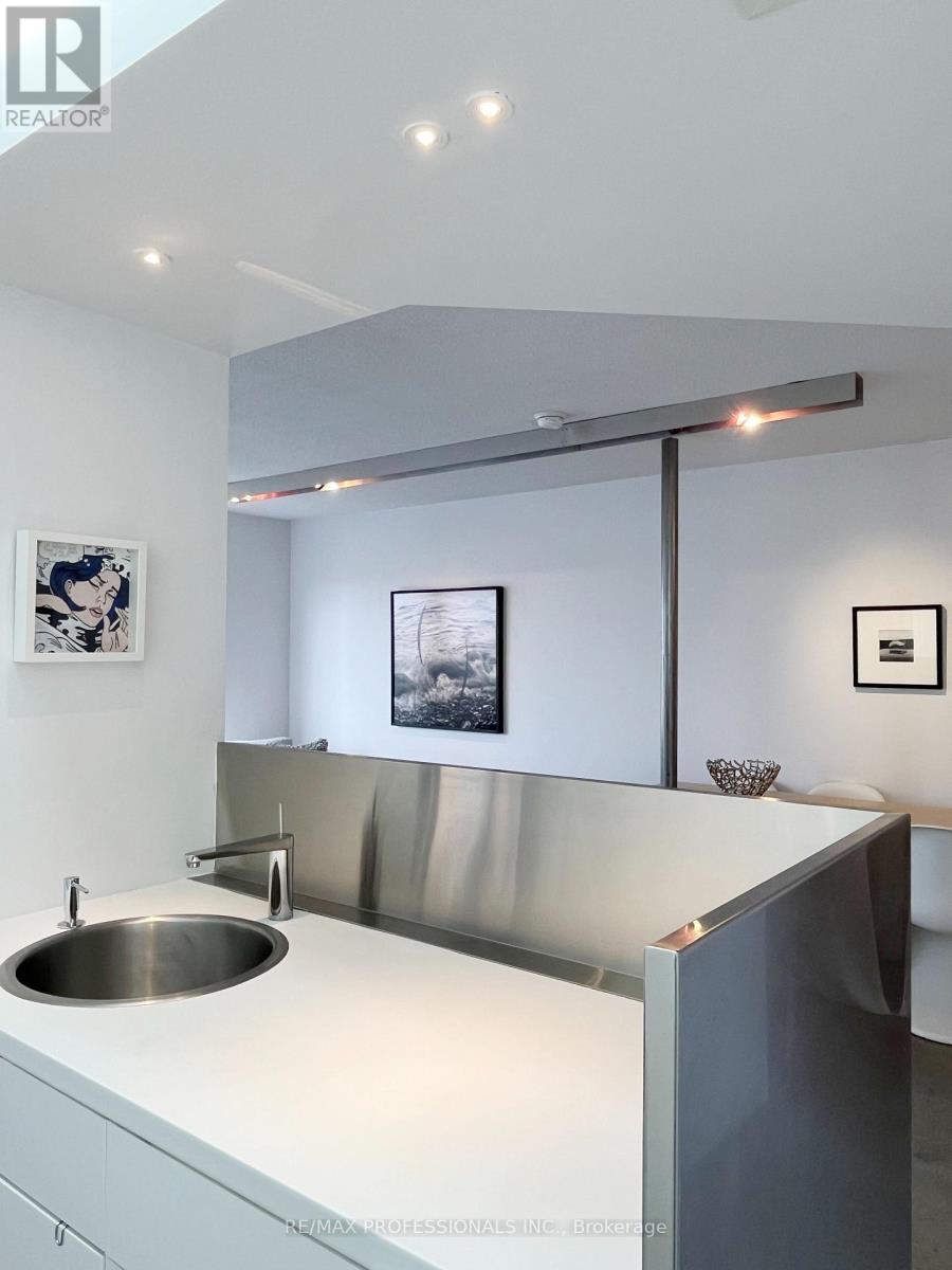 #2316 -1001 BAY ST, #2316