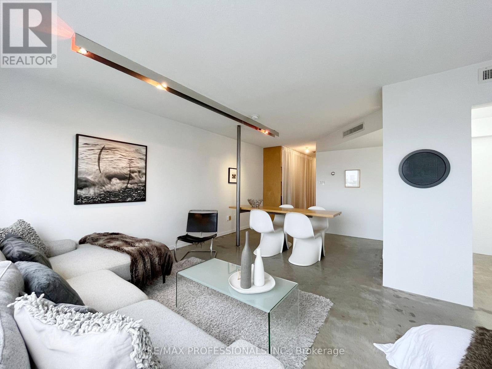 #2316 -1001 BAY ST, #2316
