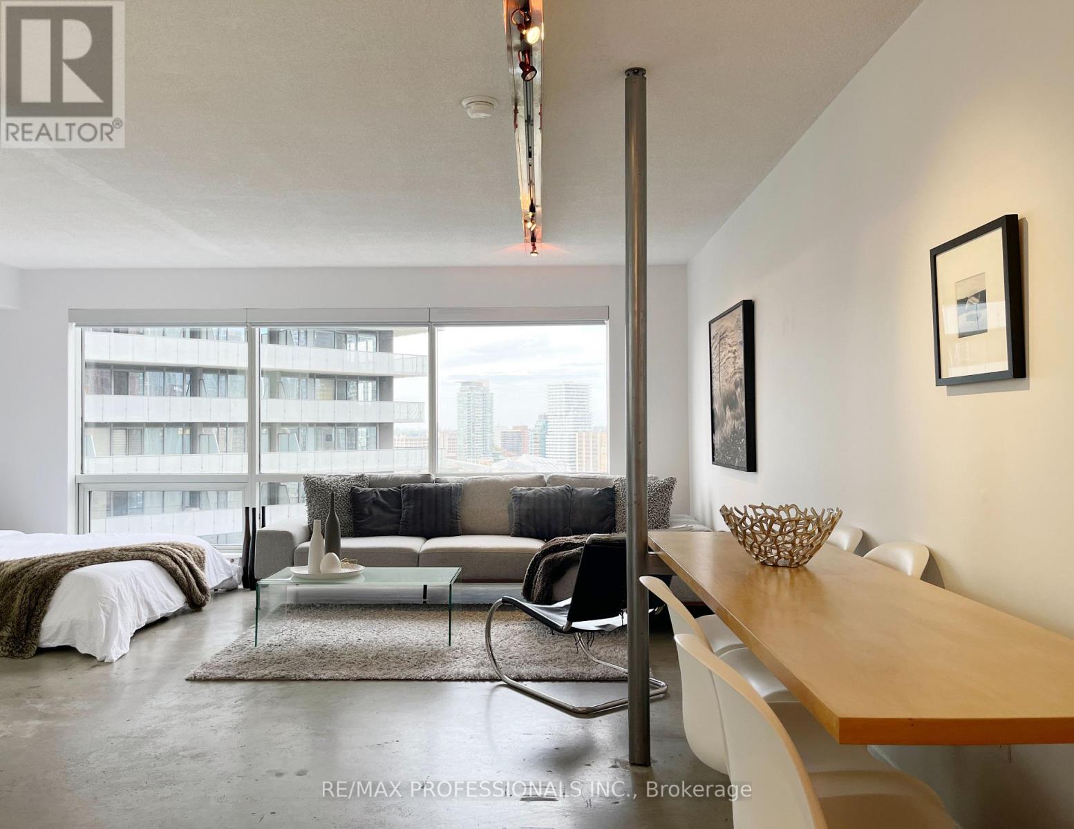 #2316 -1001 BAY ST, #2316