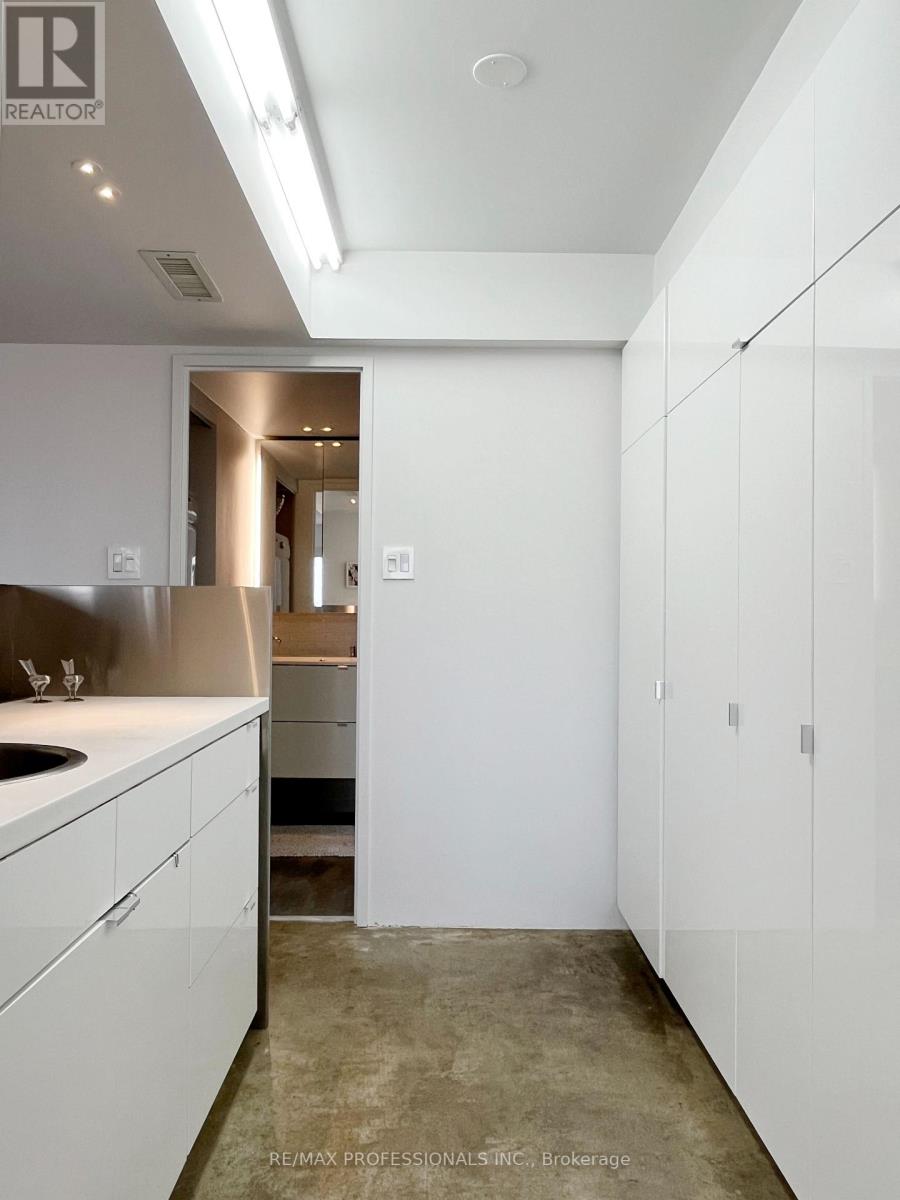 #2316 -1001 BAY ST, #2316