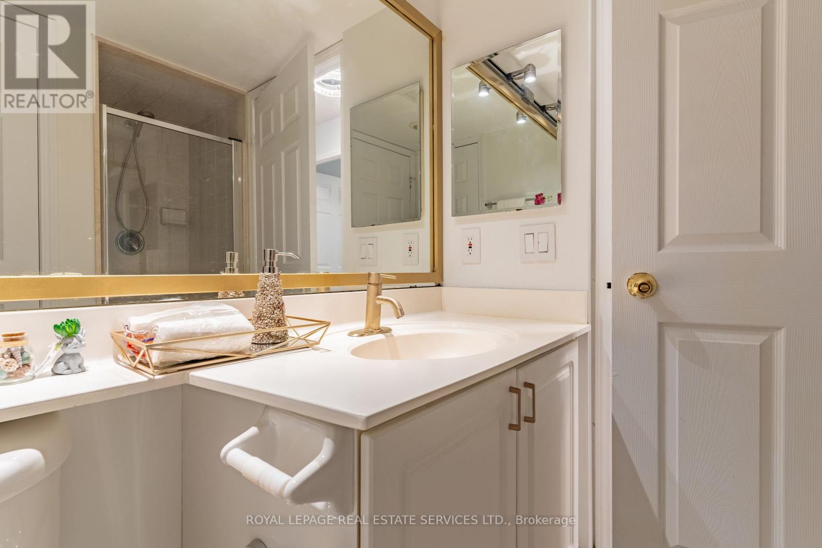 #2715 -33 EMPRESS AVE, #2715