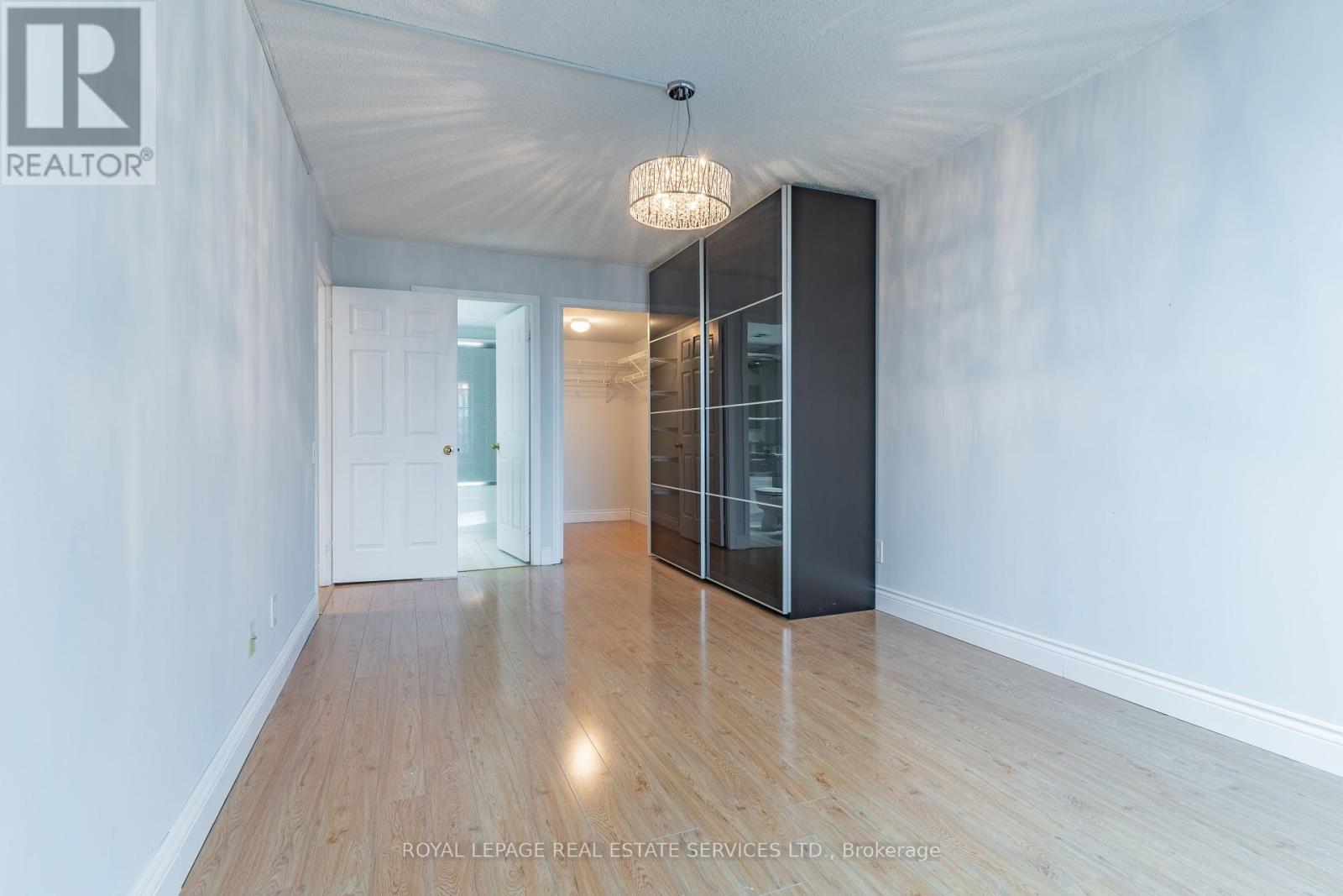 #2715 -33 EMPRESS AVE, #2715