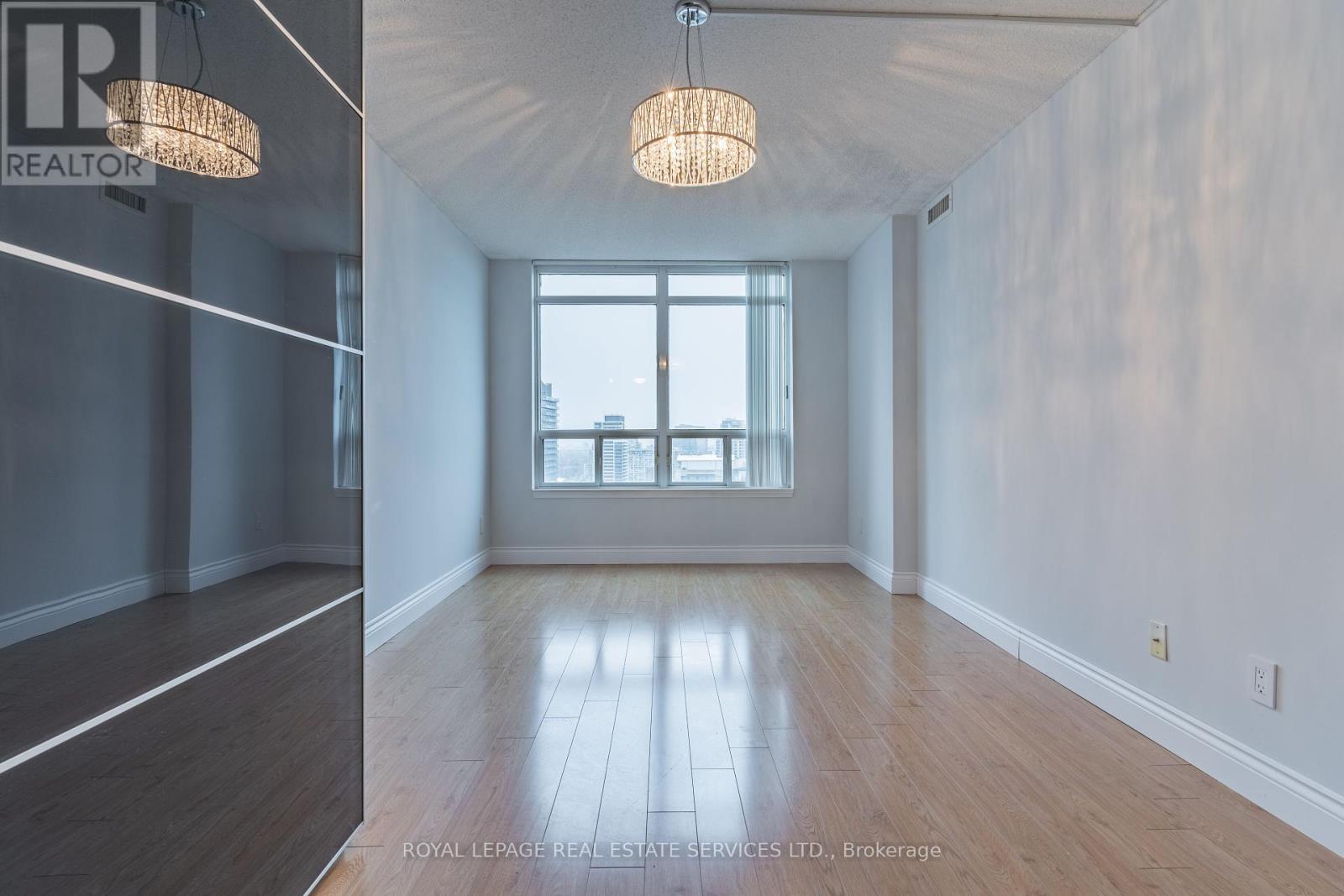 #2715 -33 EMPRESS AVE, #2715