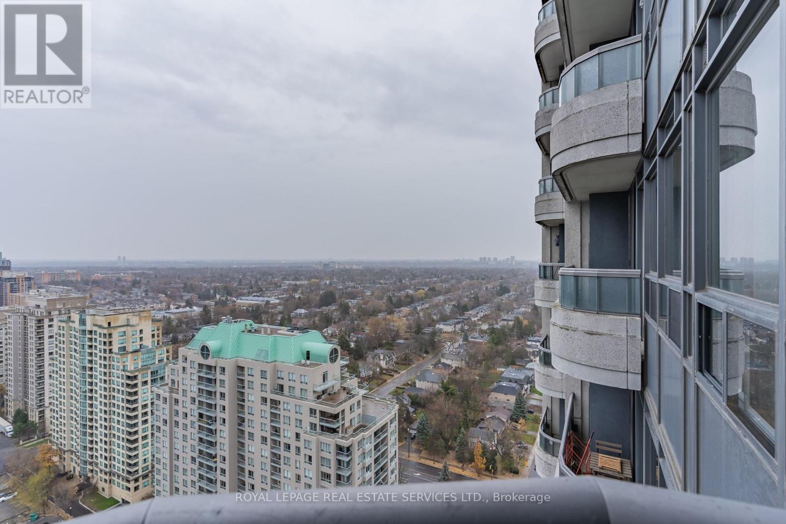 #2715 -33 EMPRESS AVE, #2715