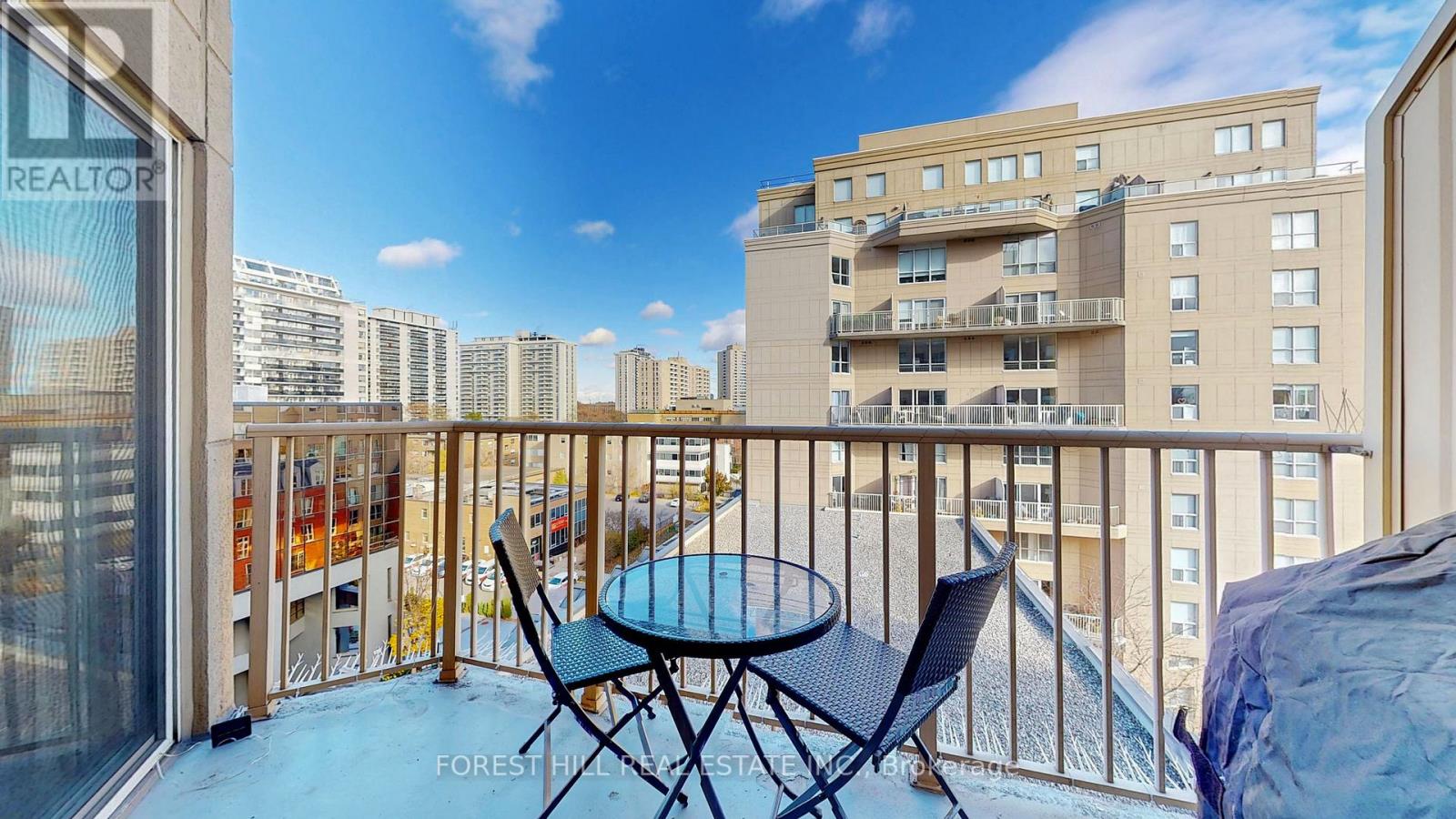 #806 -119 MERTON ST, #806