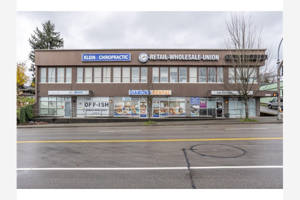 103/10/105 129 E COLUMBIA, New Westminster