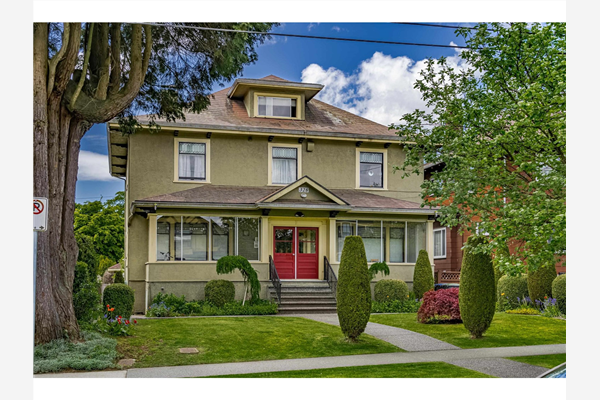 328 FOURTH STREET, New Westminster
