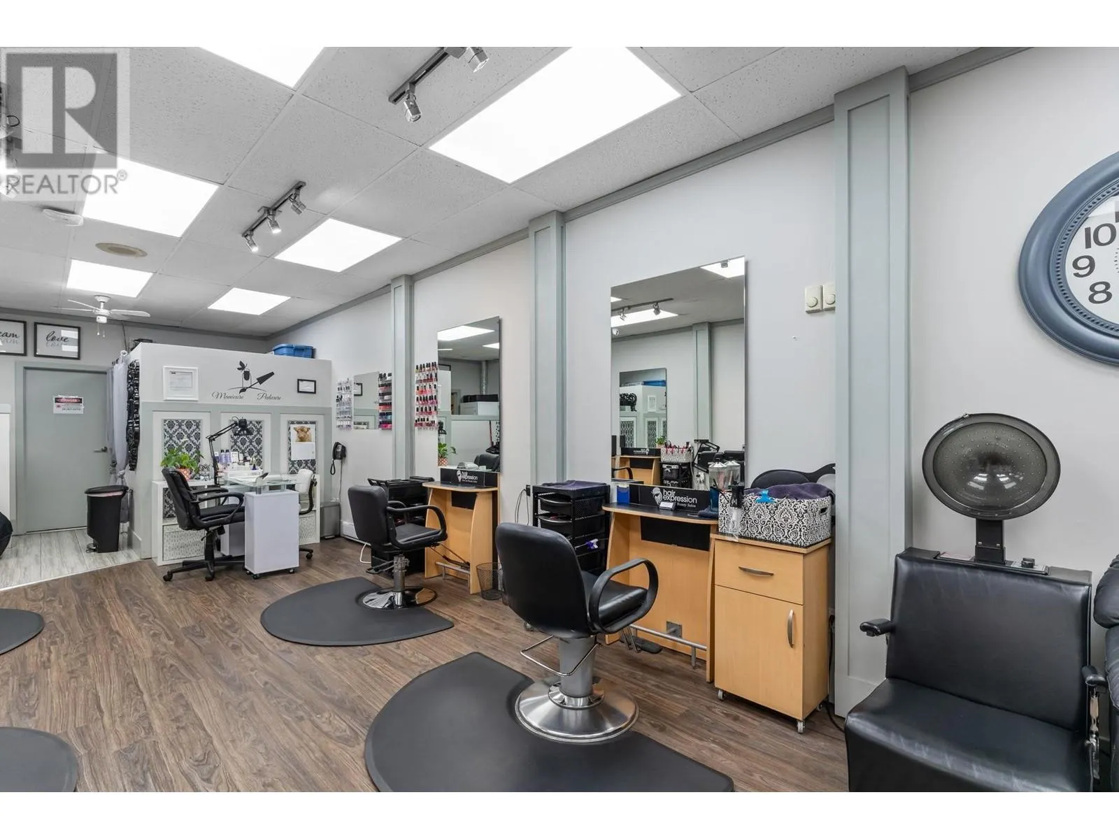 22752 LOUGHEED HIGHWAY