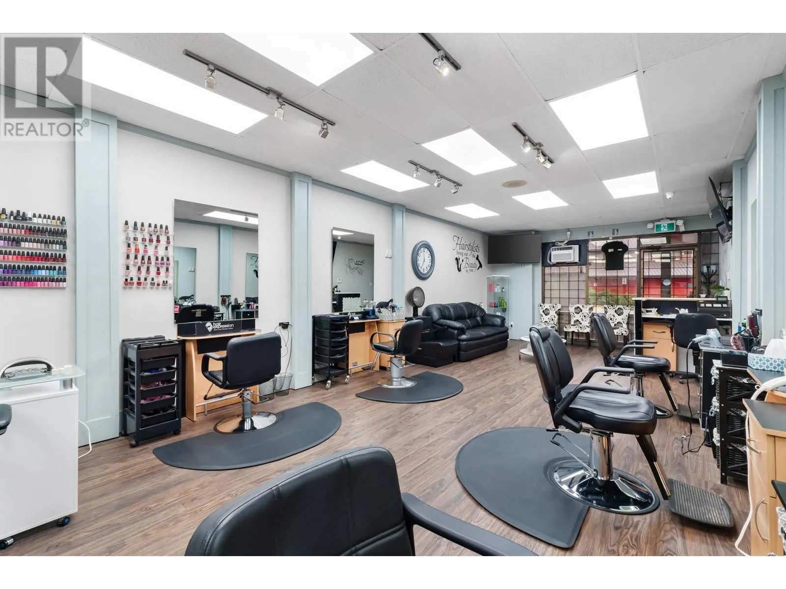 22752 LOUGHEED HIGHWAY