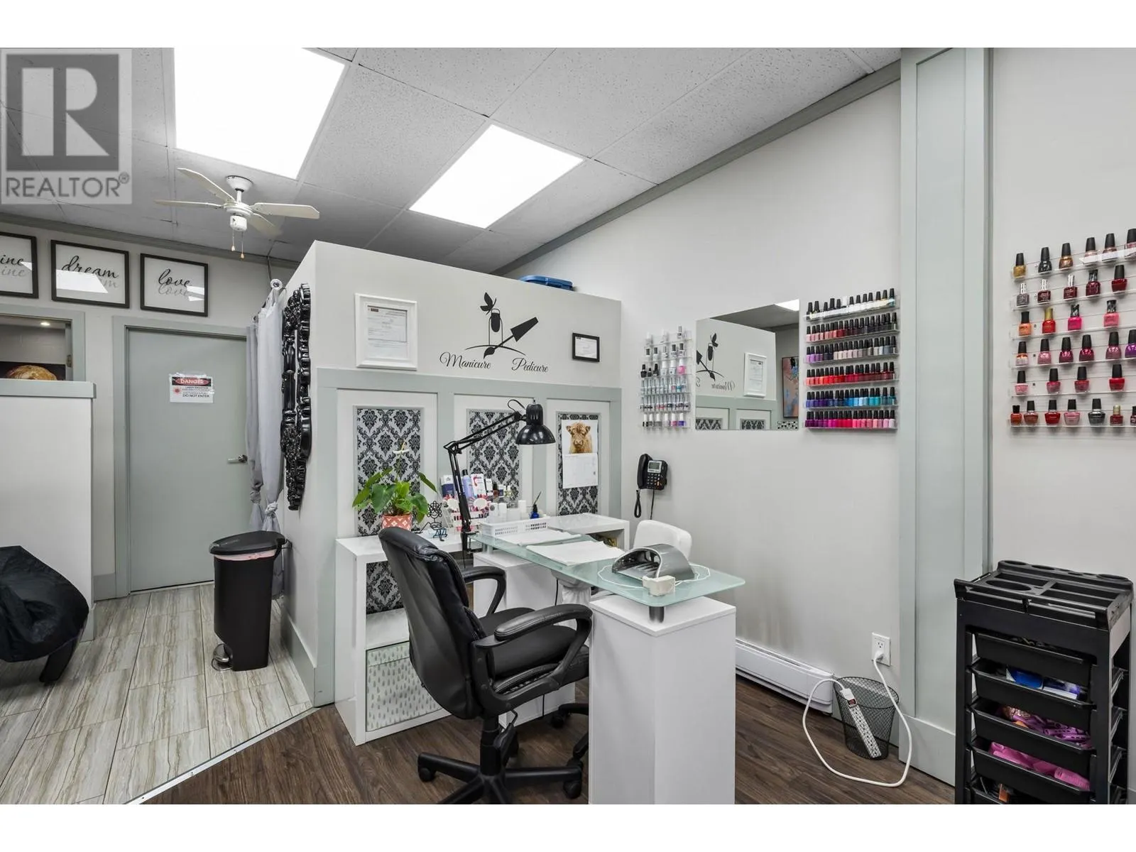 22752 LOUGHEED HIGHWAY
