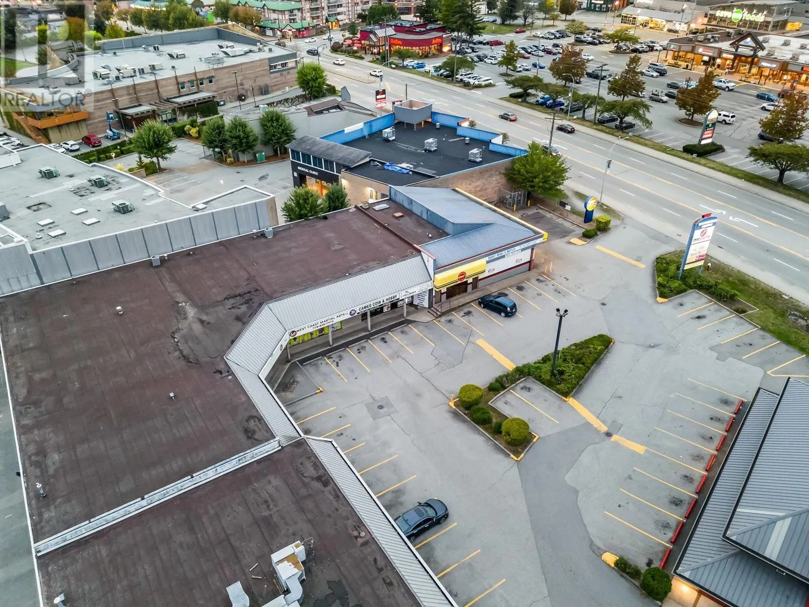 22752 LOUGHEED HIGHWAY