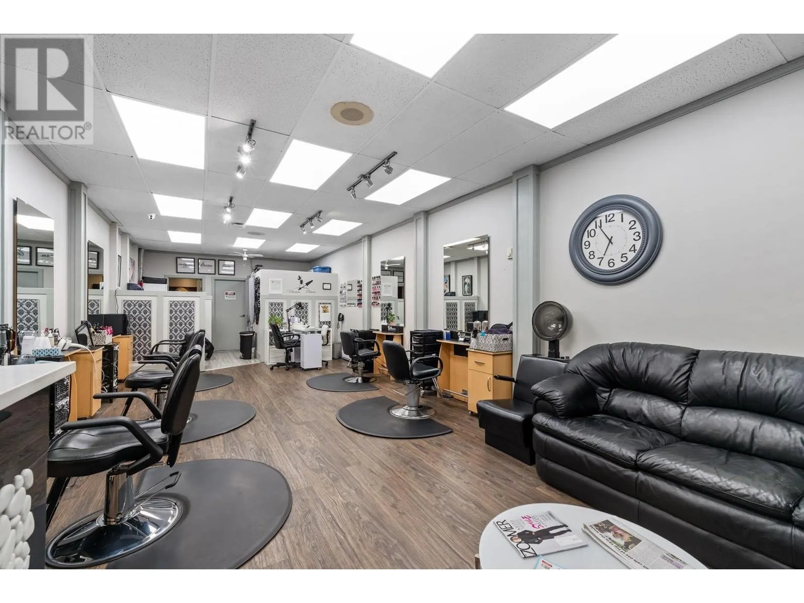 22752 LOUGHEED HIGHWAY