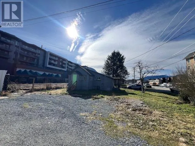1358 1366 MAIN STREET
