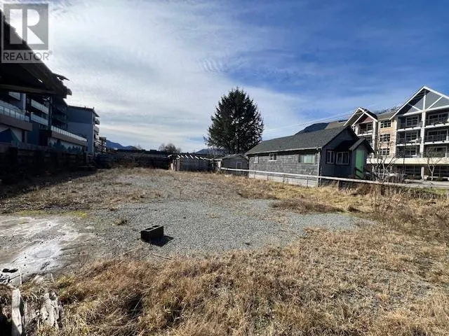 1358 1366 MAIN STREET