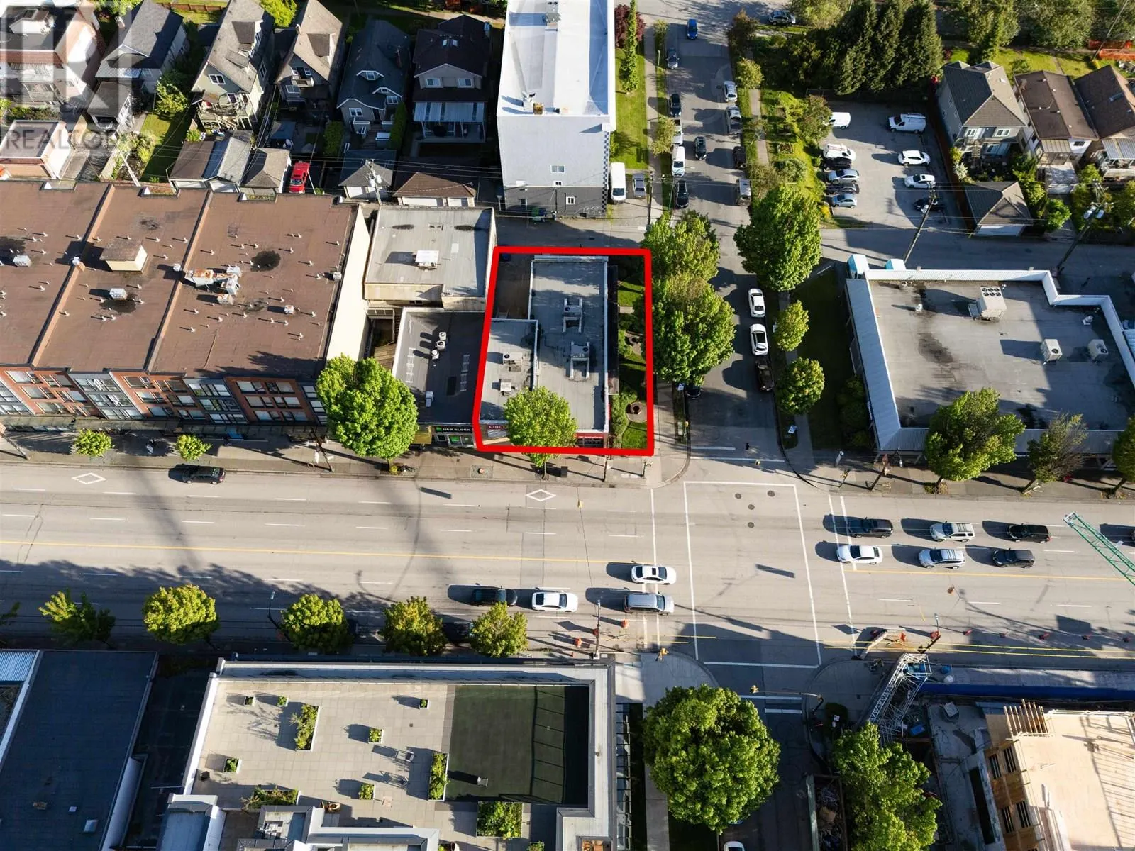 2602 E HASTINGS STREET
