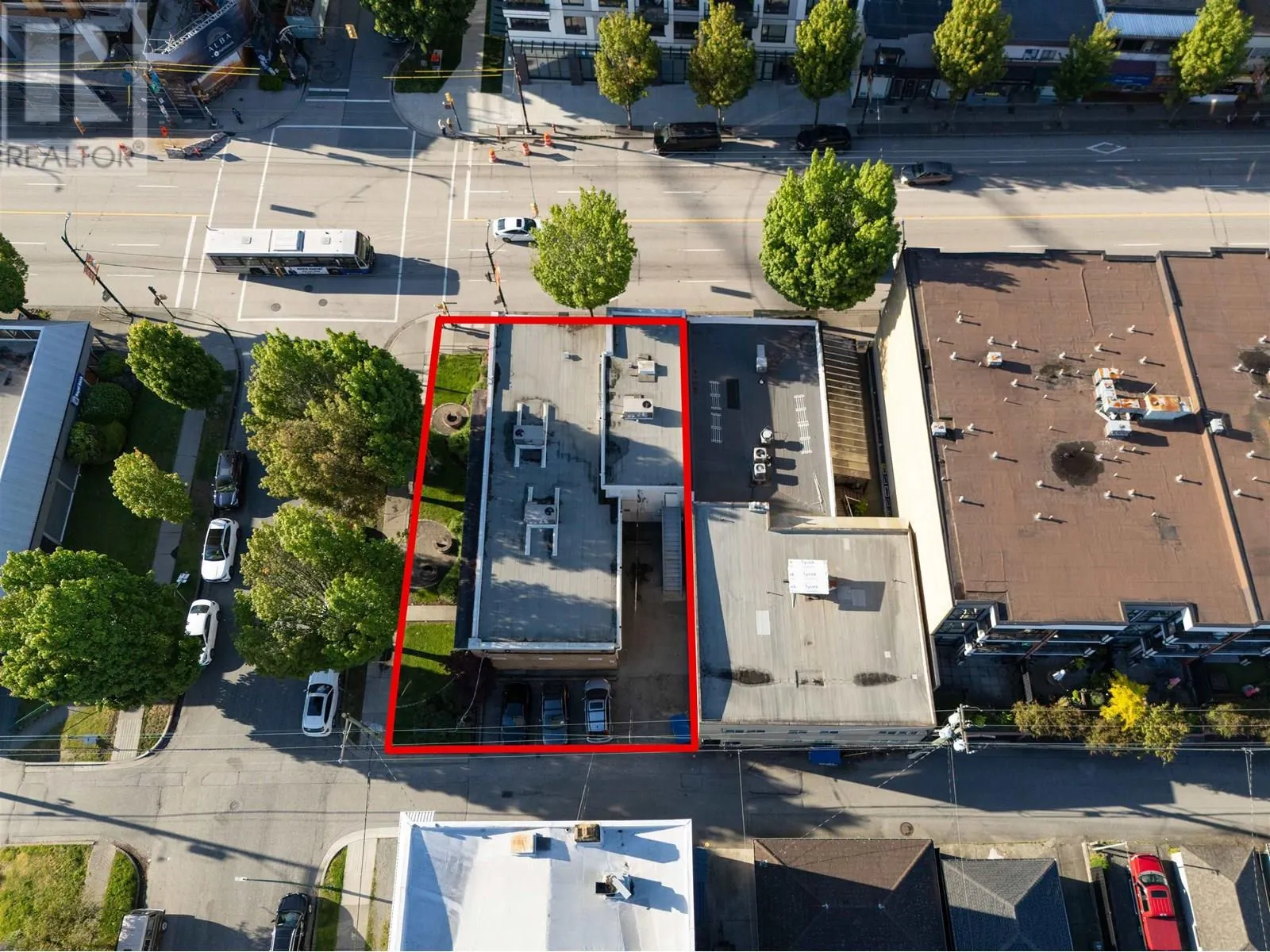 2602 E HASTINGS STREET