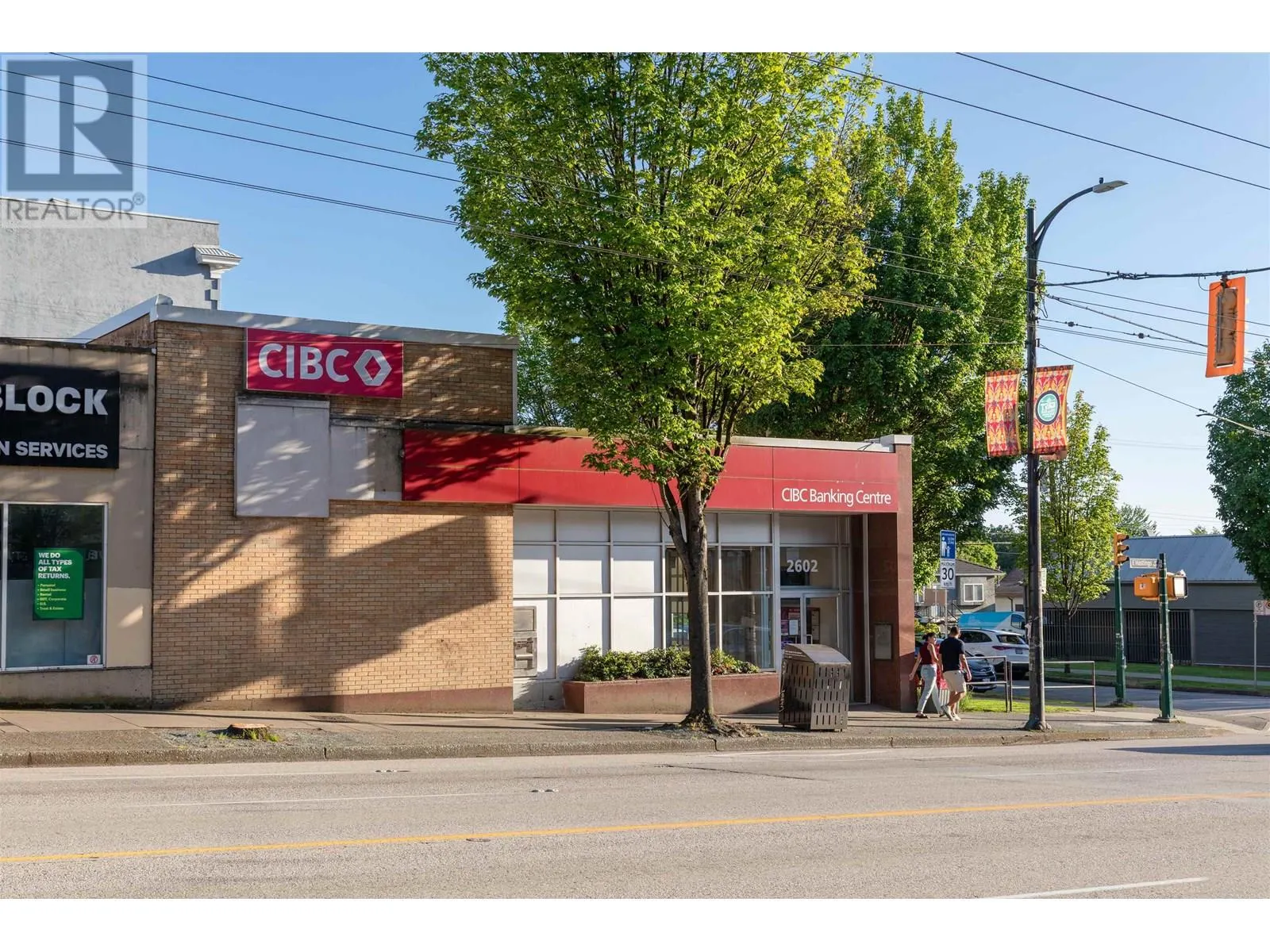 2602 E HASTINGS STREET