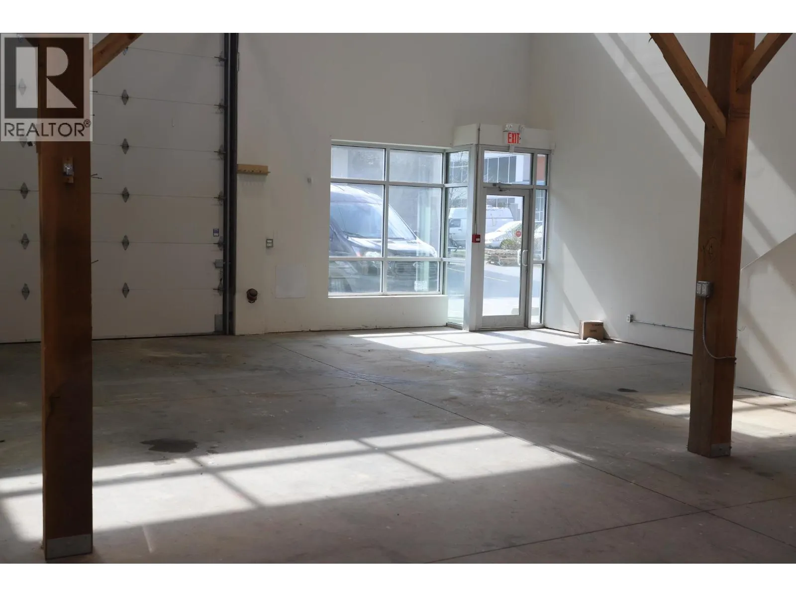 110 39279 QUEENS WAY