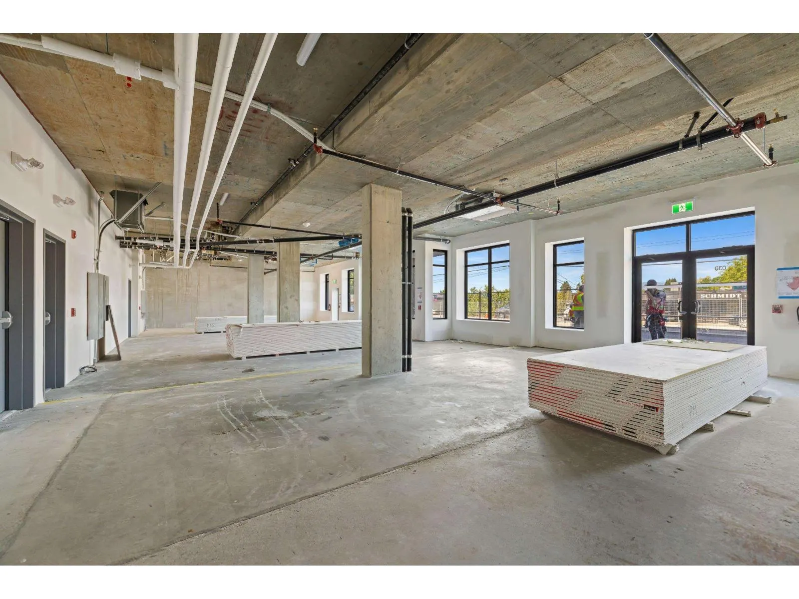 025 33816 SOUTH FRASER WAY