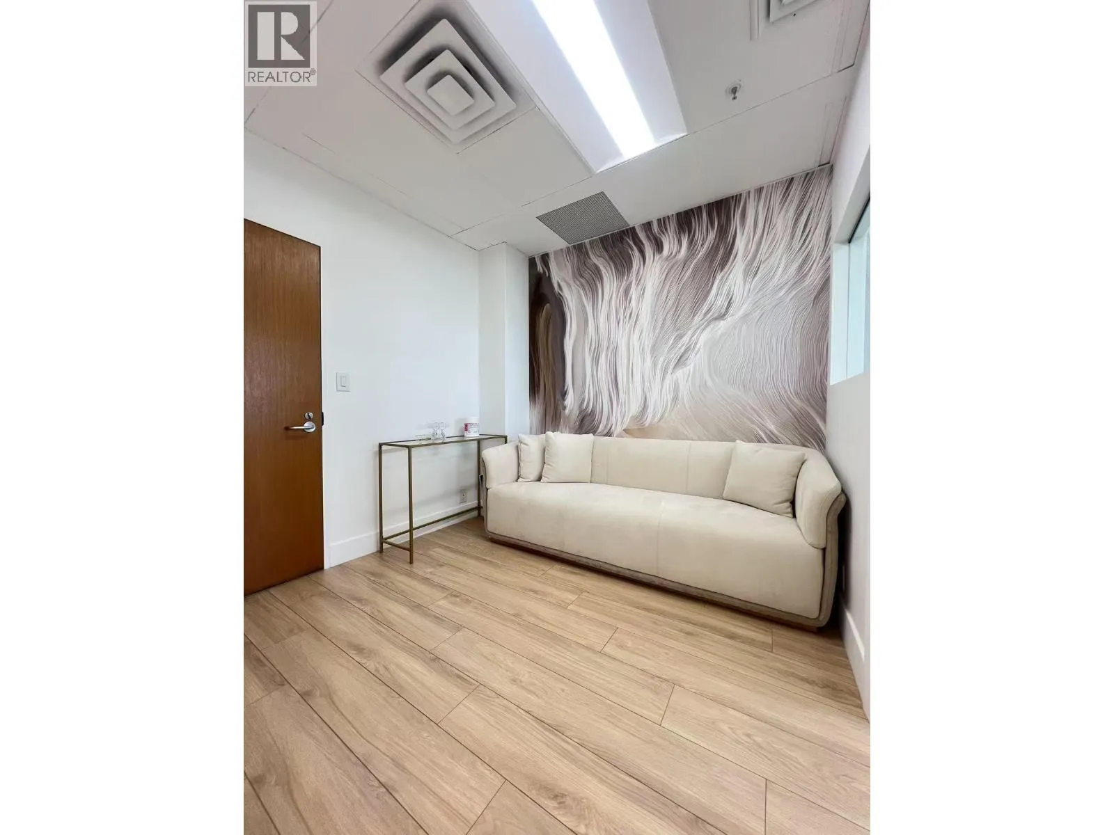 1407A 750 W BROADWAY