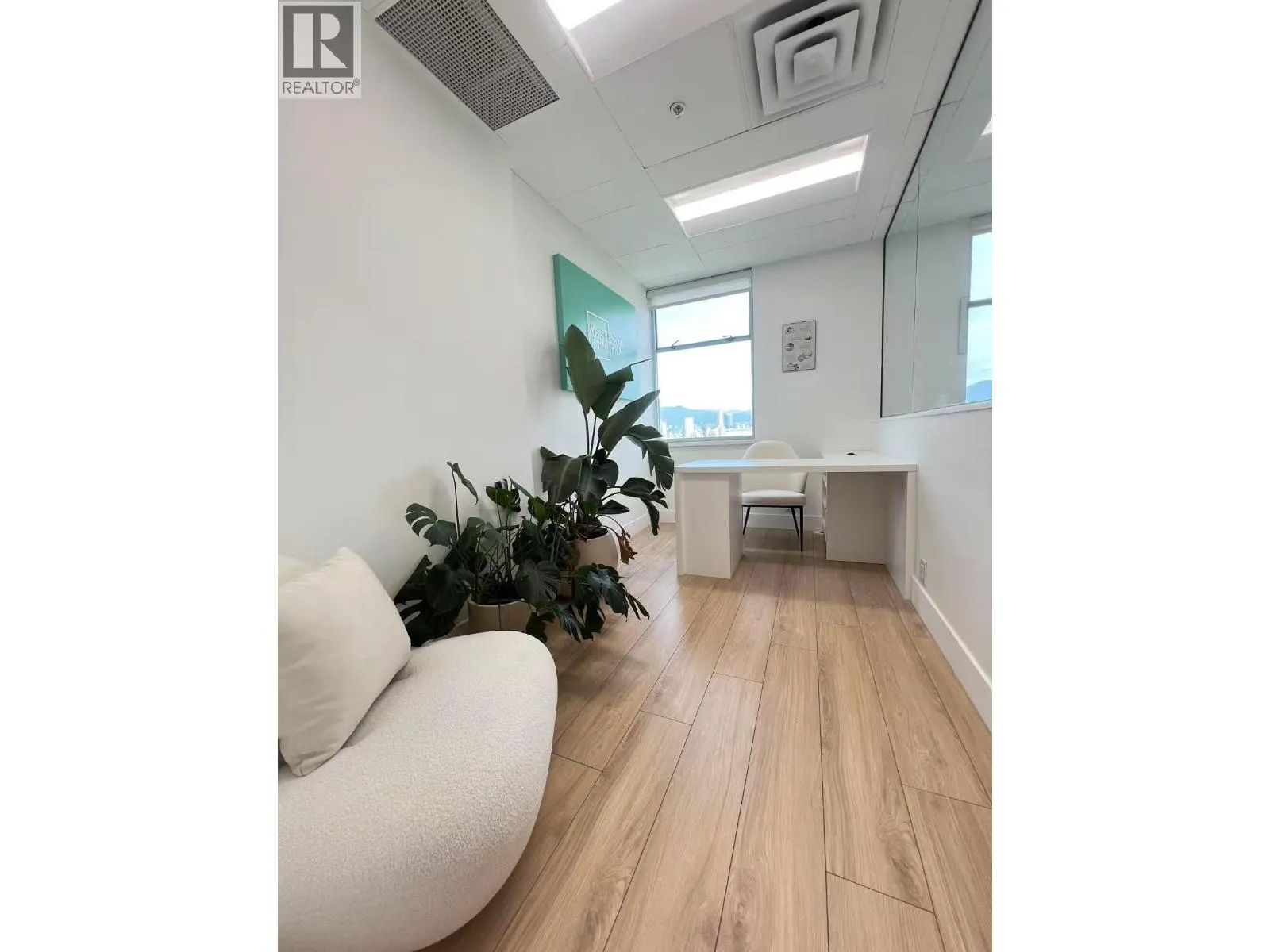 1407A 750 W BROADWAY