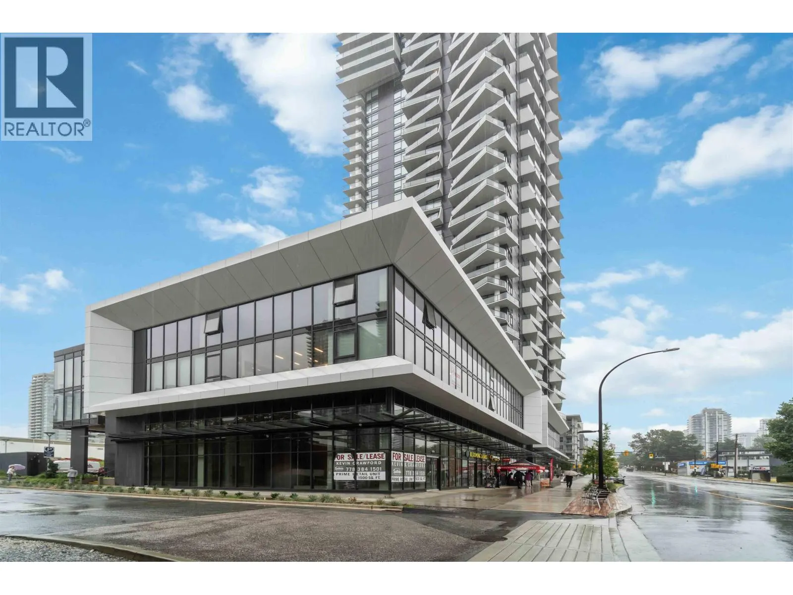 318 4279 DAWSON STREET