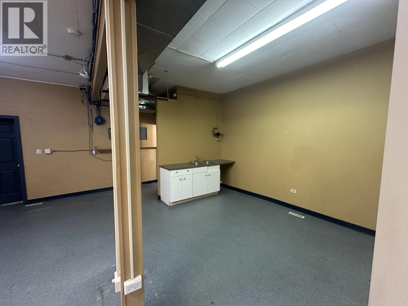 9903 100 AVENUE