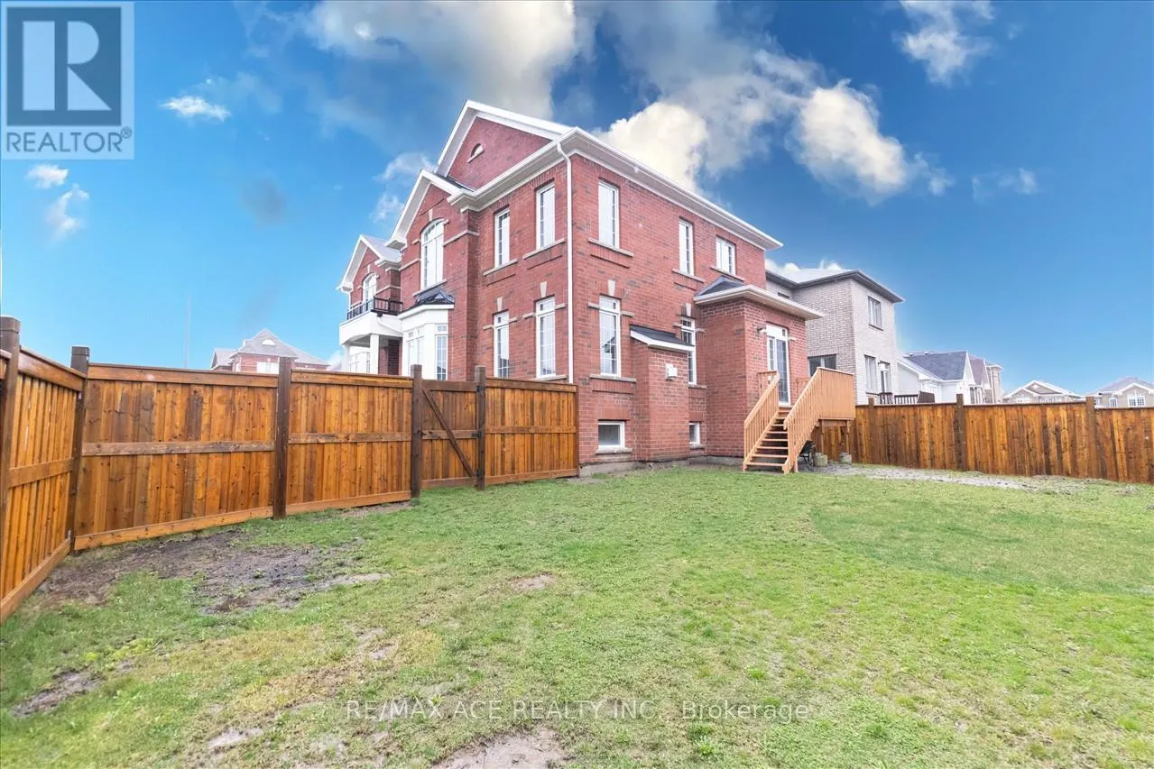 114 NODEN CRESCENT