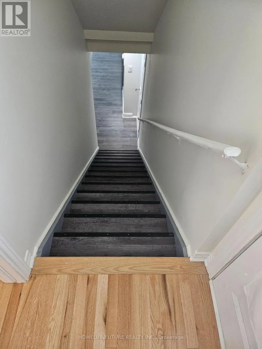 2 LITTLEWOOD DRIVE