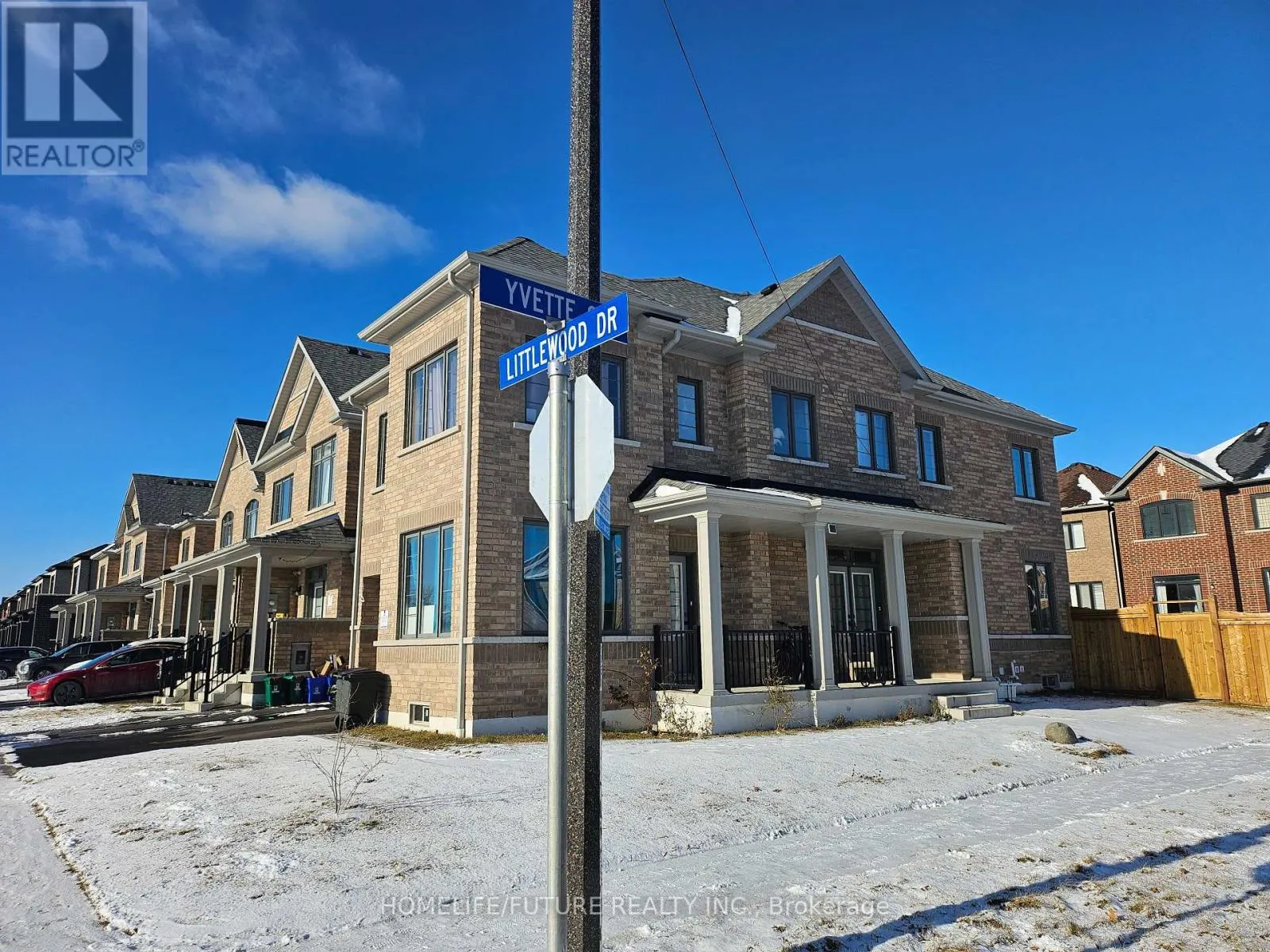 2 LITTLEWOOD DRIVE