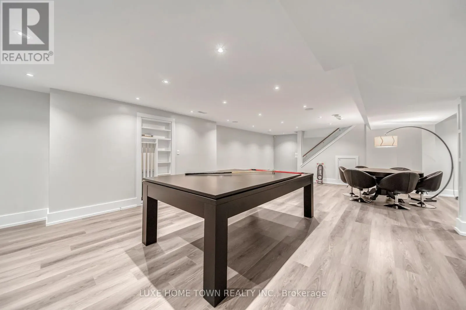 2 PRINCE RUPERT DRIVE