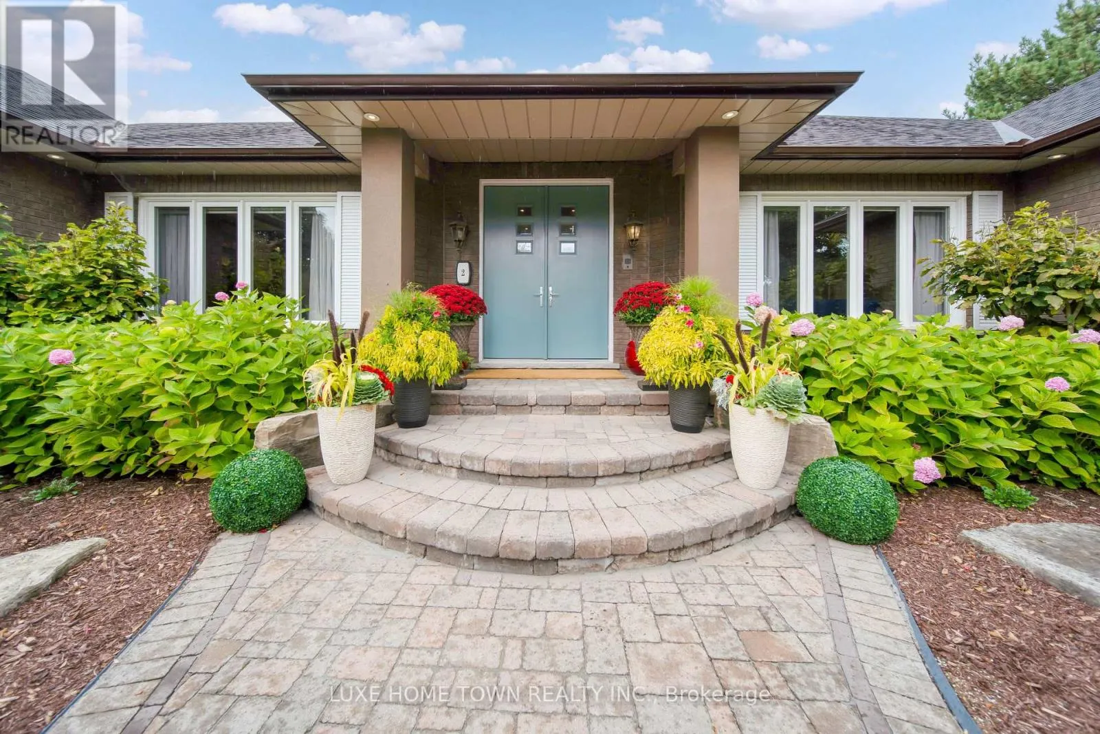 2 PRINCE RUPERT DRIVE