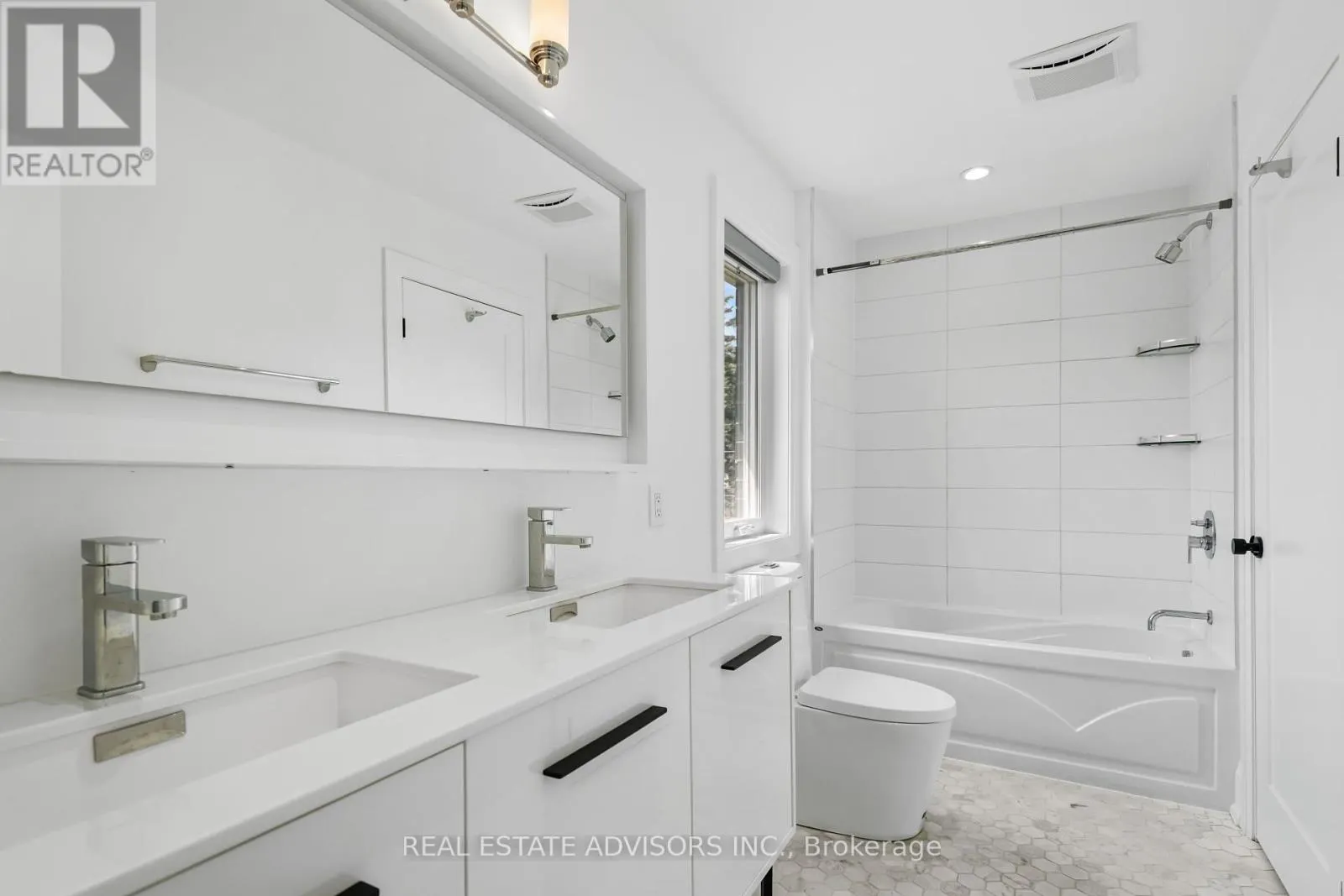69 FENWOOD HEIGHTS