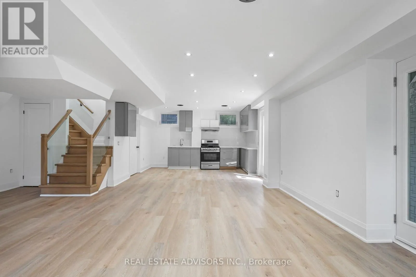 69 FENWOOD HEIGHTS
