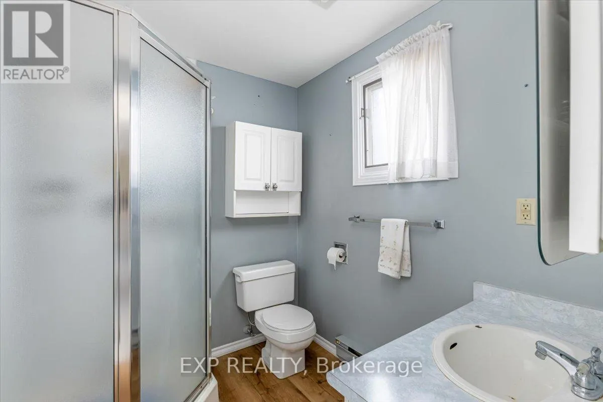 52 FAIRWAY DRIVE