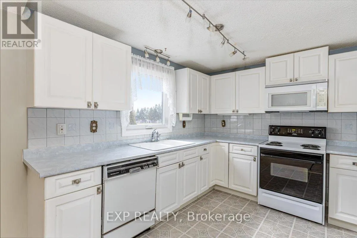 52 FAIRWAY DRIVE