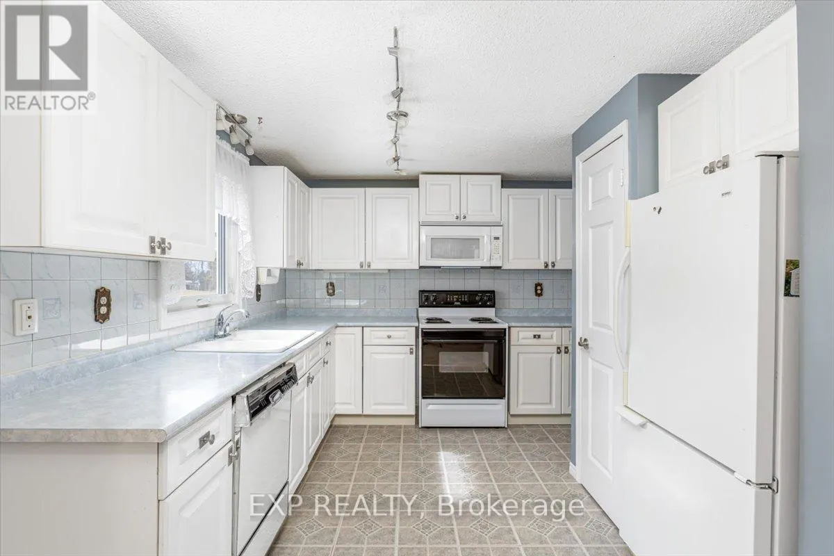 52 FAIRWAY DRIVE