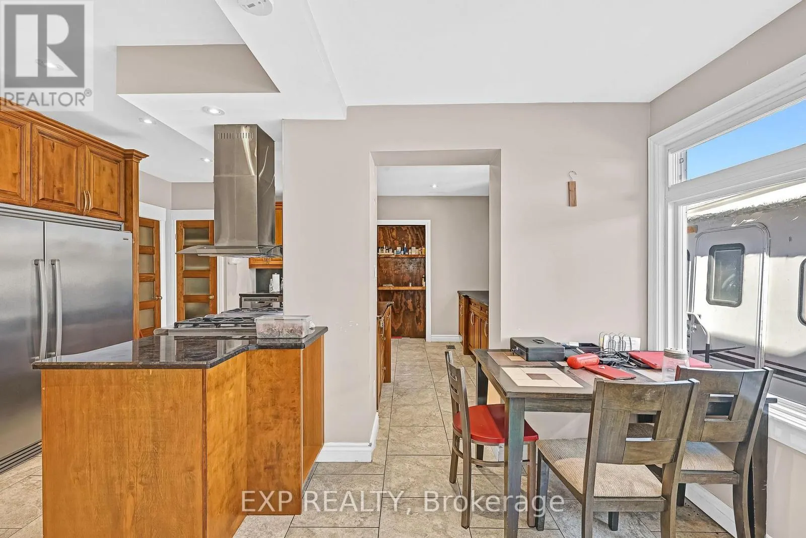 680 WINCHESTER ROAD W