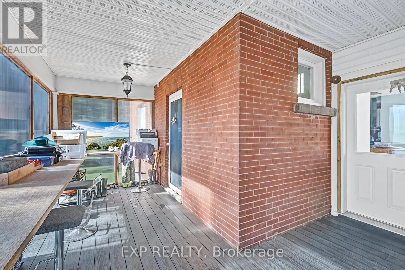 680 WINCHESTER ROAD W