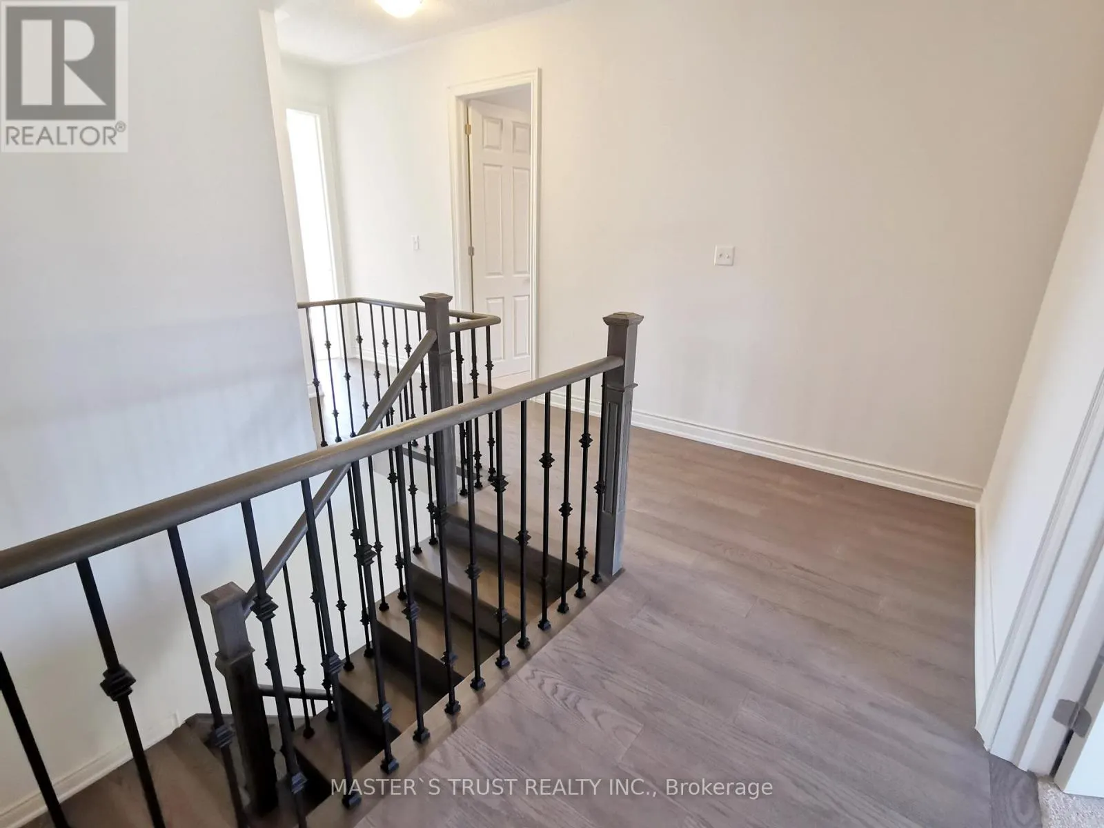 2529 STALLION DRIVE