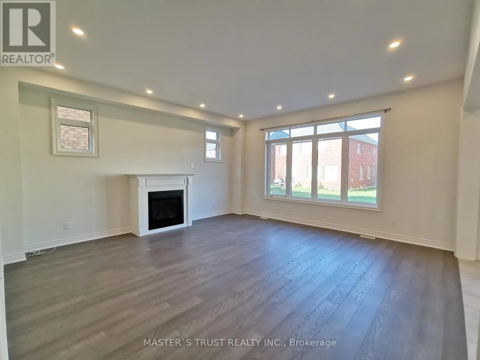 2529 STALLION DRIVE