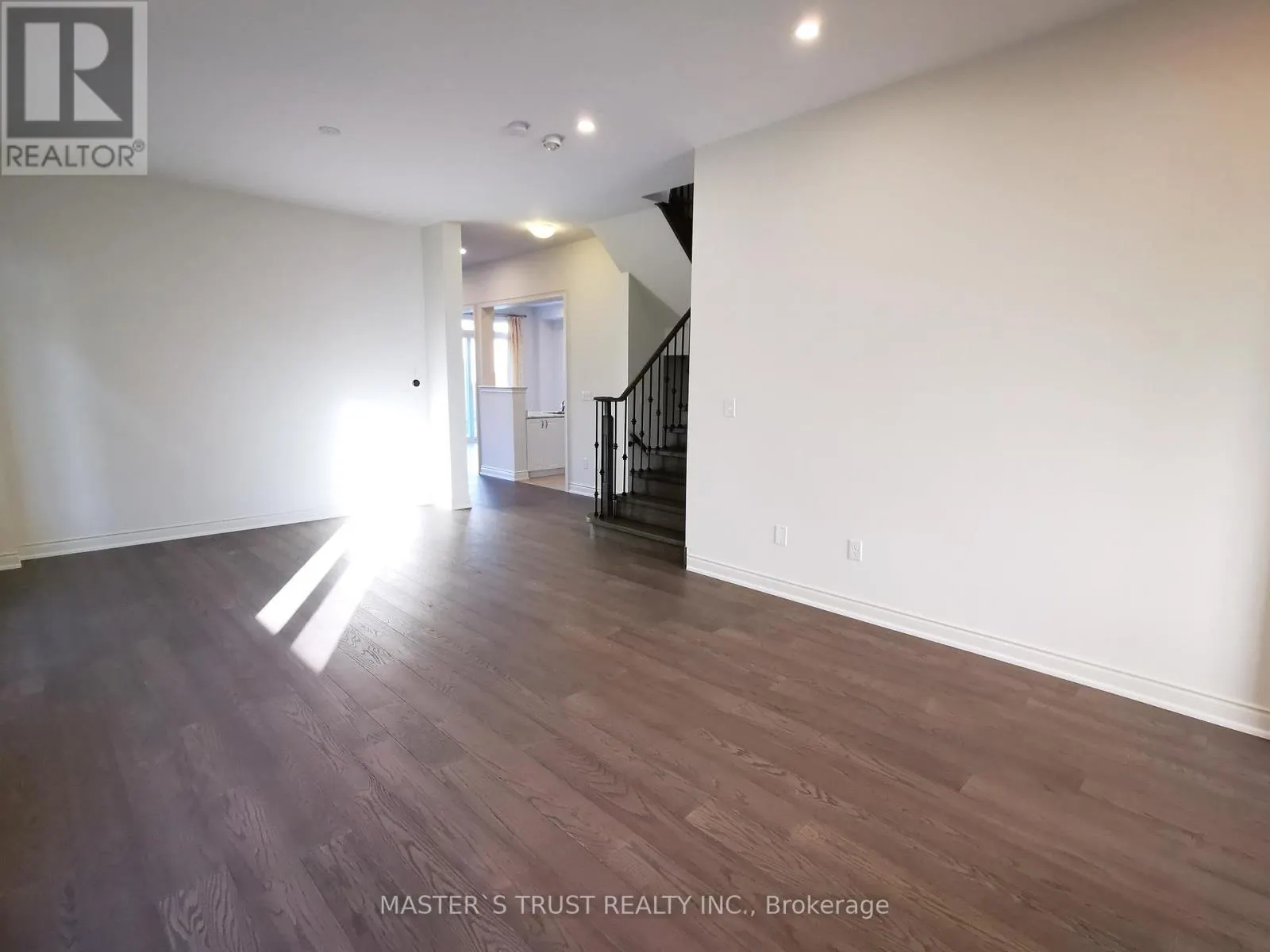 2529 STALLION DRIVE