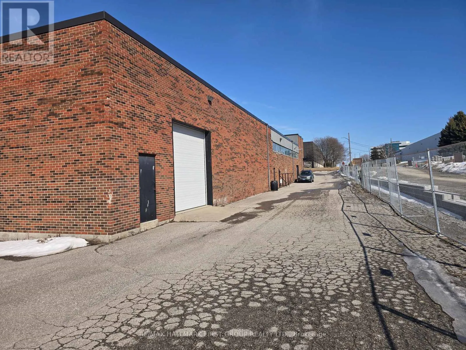 880 DILLINGHAM ROAD